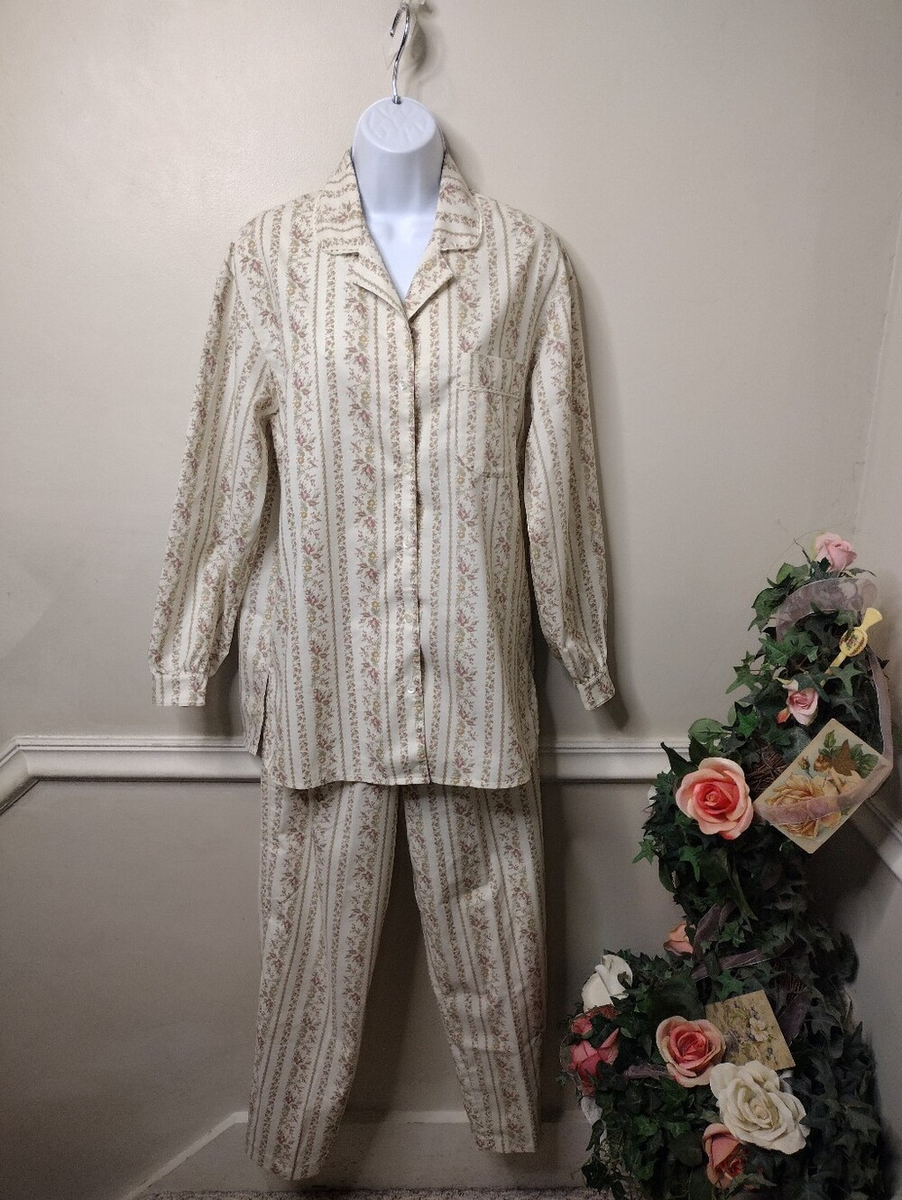 Laura Ashley Vintage Women's Cottagecore Style Floral Striped Pajamas NWOT